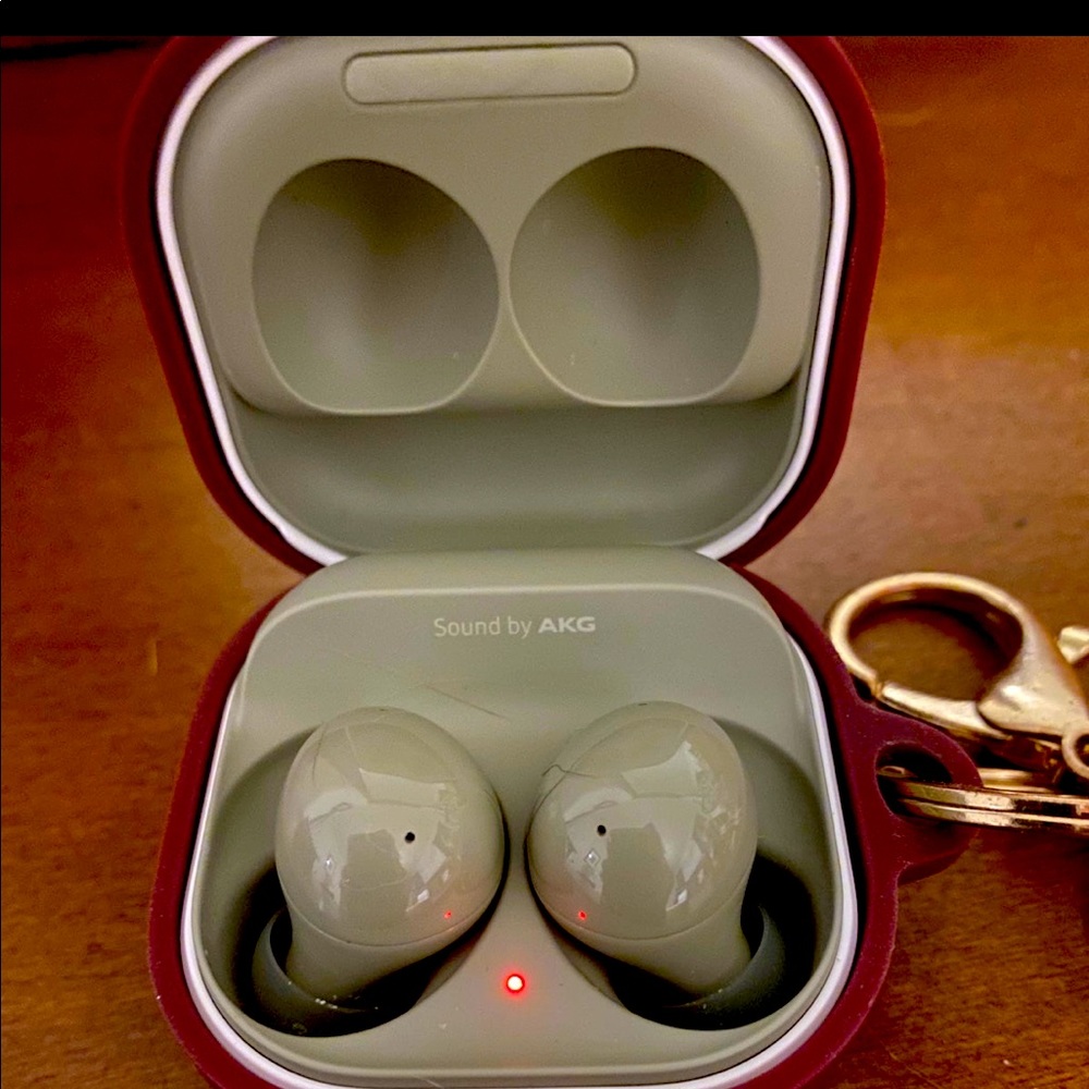 Olive Green Barely used Samsung Buds with case